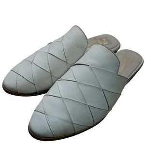 Seychelles Women's Size 7 "Survival Comfort" Off White Leather Pointed Toe Mules